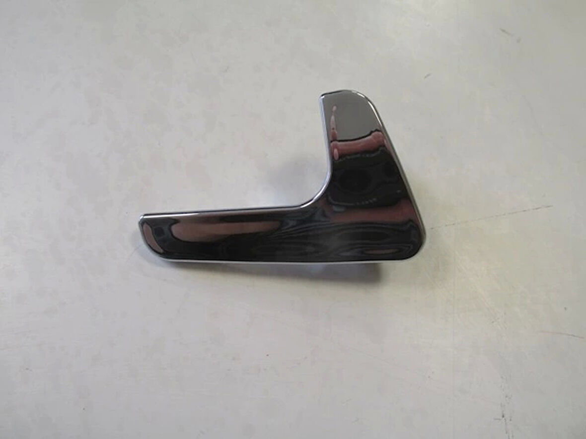 Seat Ibıza- 00/01; Ön Kapı İç Açma Kolu Elceği (Kulbu) Sağ Nikelajlı (Oem No: 6K0837114)