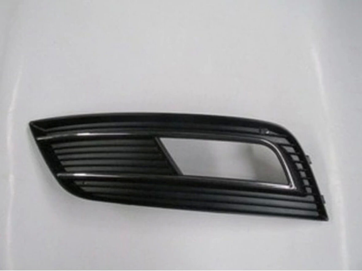 2013-2015 Audi A4 Sis Lamba Kapağı Sol Sis Delikli (Nikelaj Çıtalı) (Bfn) (Adet) (Oem No:8K0807681K01C)