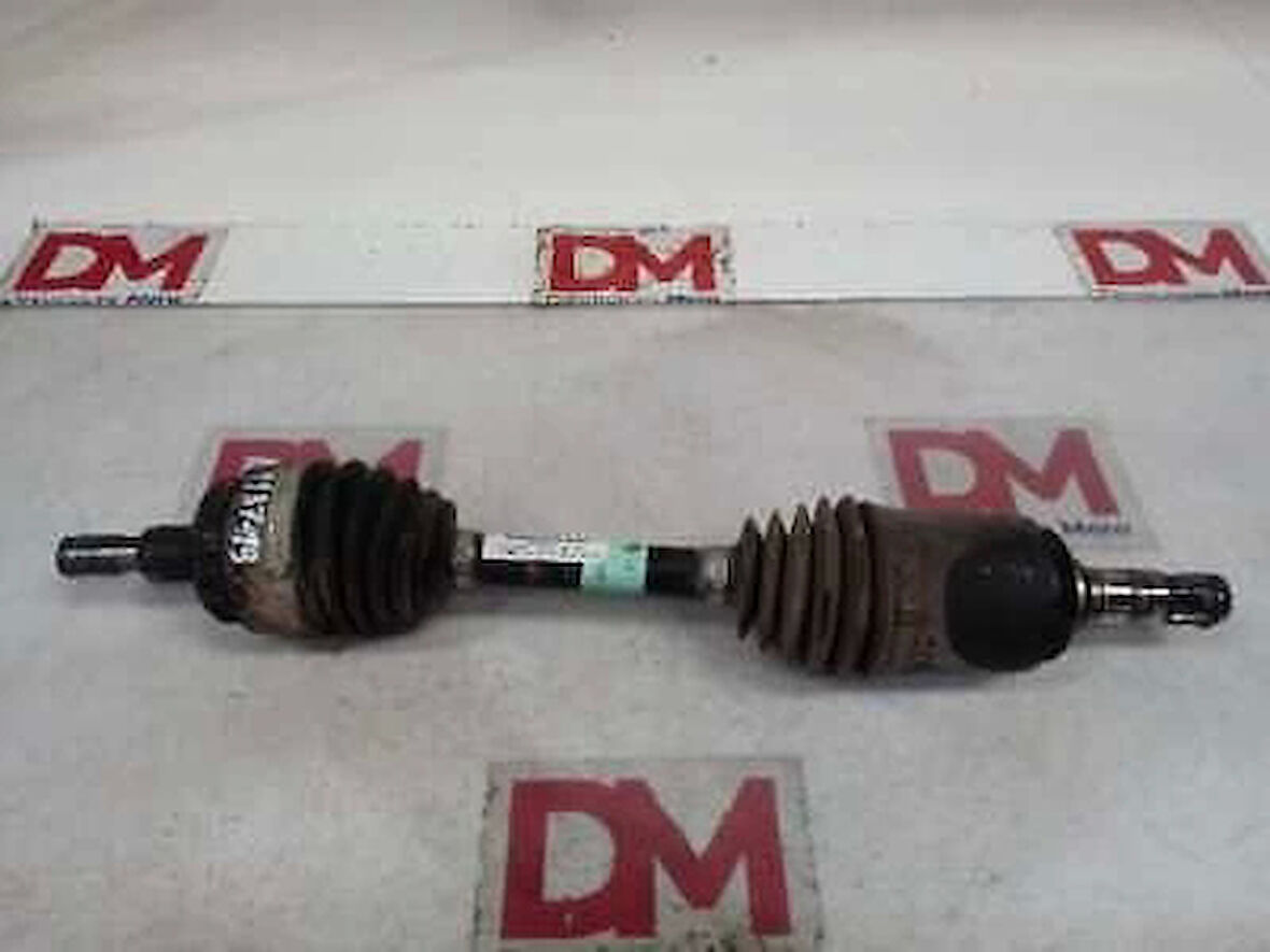 Ön Kapı Cam Kenar Dıs Çıtası : L Sıyah Opel Corsa D Corsa E Bm 07- (Oem No: 5154217)