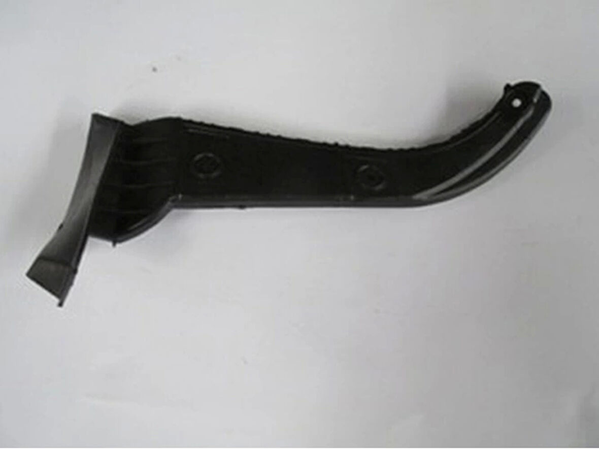 1998-2001 Audi A6 Arka Tampon Braketi Sağ Plastik (Bfn) (Adet)