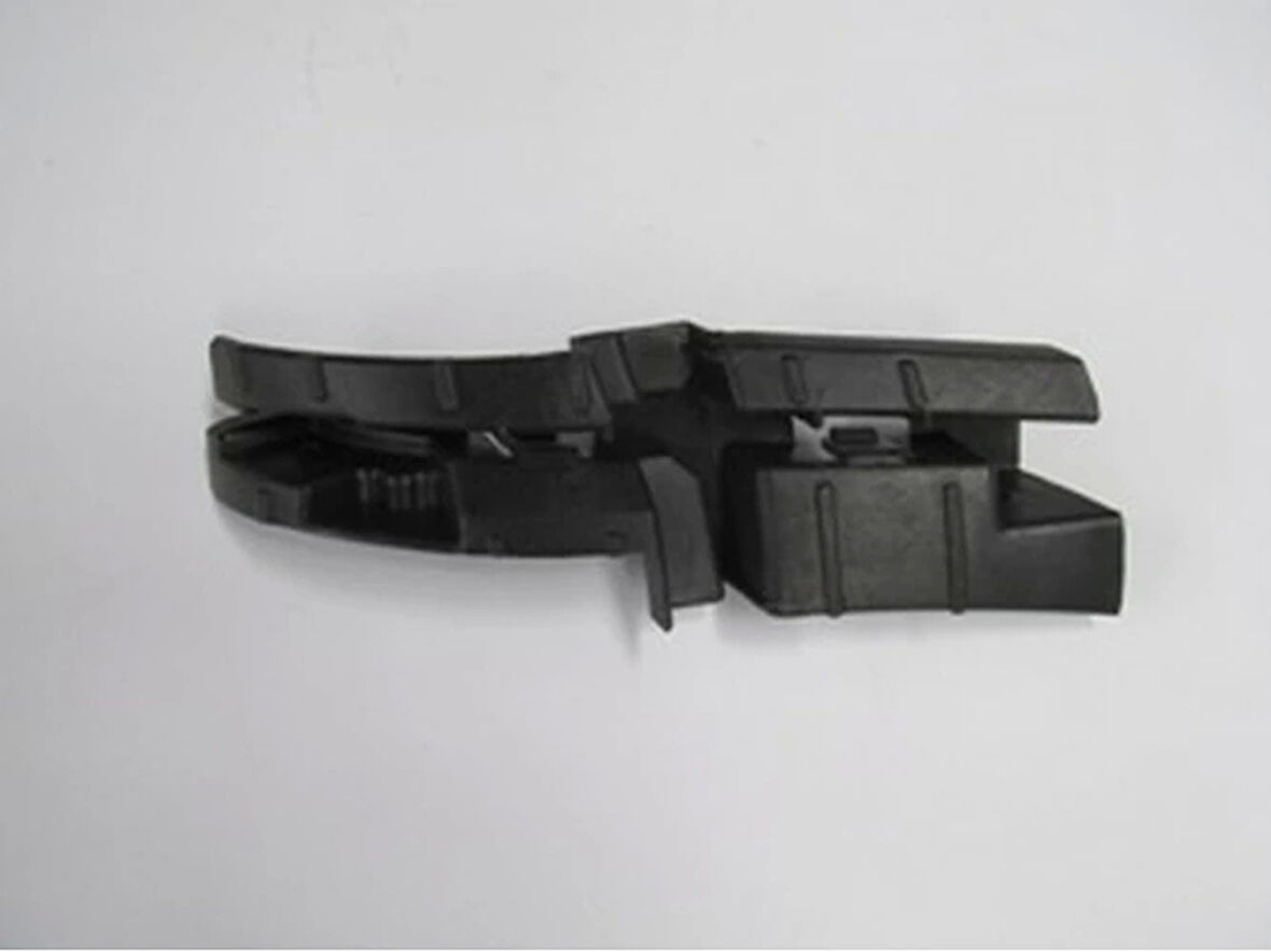 2010-2012 Audi Q5 Ön Tampon Alt Bağlantı Braketi Sol (Plastik) (Bfn) (Adet) (Oem No:8R0807278)