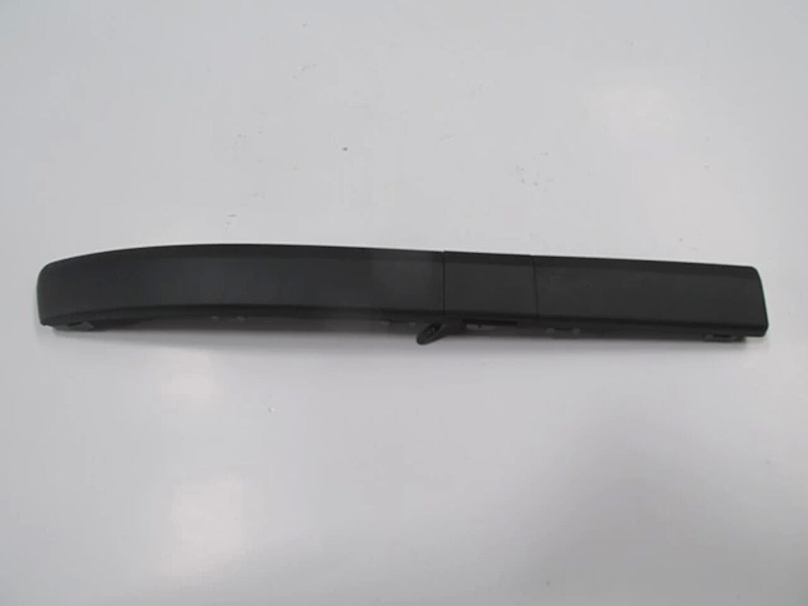Renault Clıo- 3- Hb- 06/09; Ön Tampon Bandı Sağ Siyah (Tw) (Oem No: 7701208686)