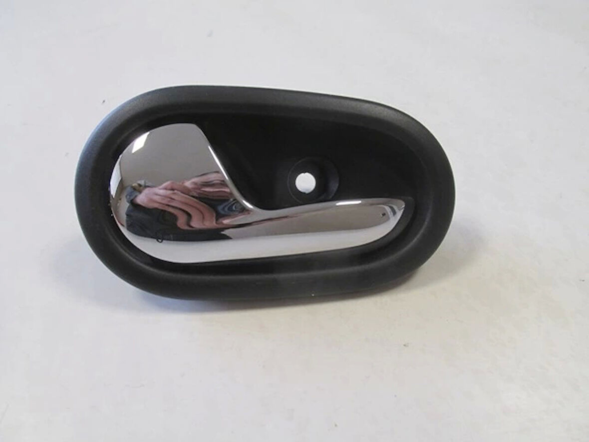Renault Symbol- 13/21; Ön Kapı İç Açma Kolu Sol Nikelajlı (Oem No: 826724918R)