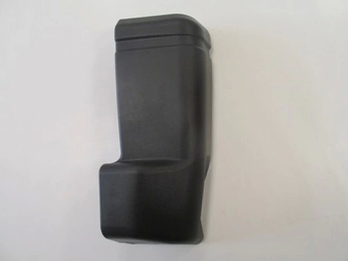 1988-2009 Mitsubishi L300 Minibüs Arka Tampon Ucu Sağ (Plastik) (Reflektör Deliksiz) (Bfn) (Adet) (Oem No:Mb701738)