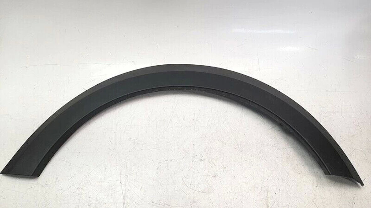 Dacıa Sandero Stepway- 21/24; Arka Çamurluk Ağzı Plastiği Sol Siyah (Tyg) (Oem No: 788A33414R)