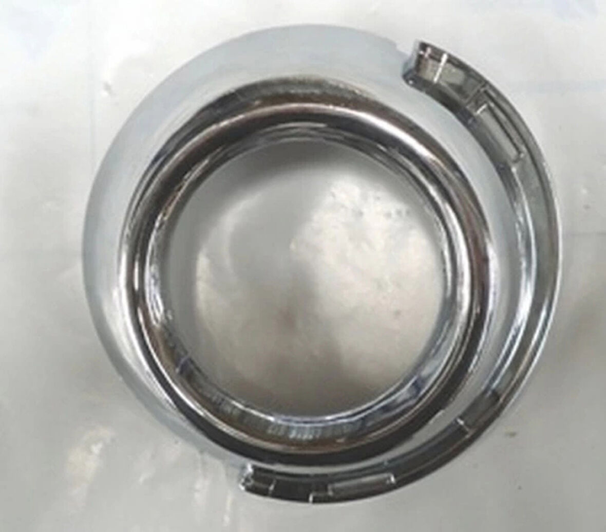 2006-2008 Peugeot 307 Sis Lamba Kapağı Çerçevesi Sol Nikelajlı (Bfn) (Adet) (Oem No:9653589677)