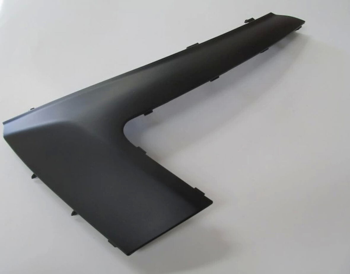 Peugeot Expert- 07/09; Ön Tampon Bandı Sağ Siyah (Far Alt Kaşı) (Italya) (Oem No: 7452.Ly)