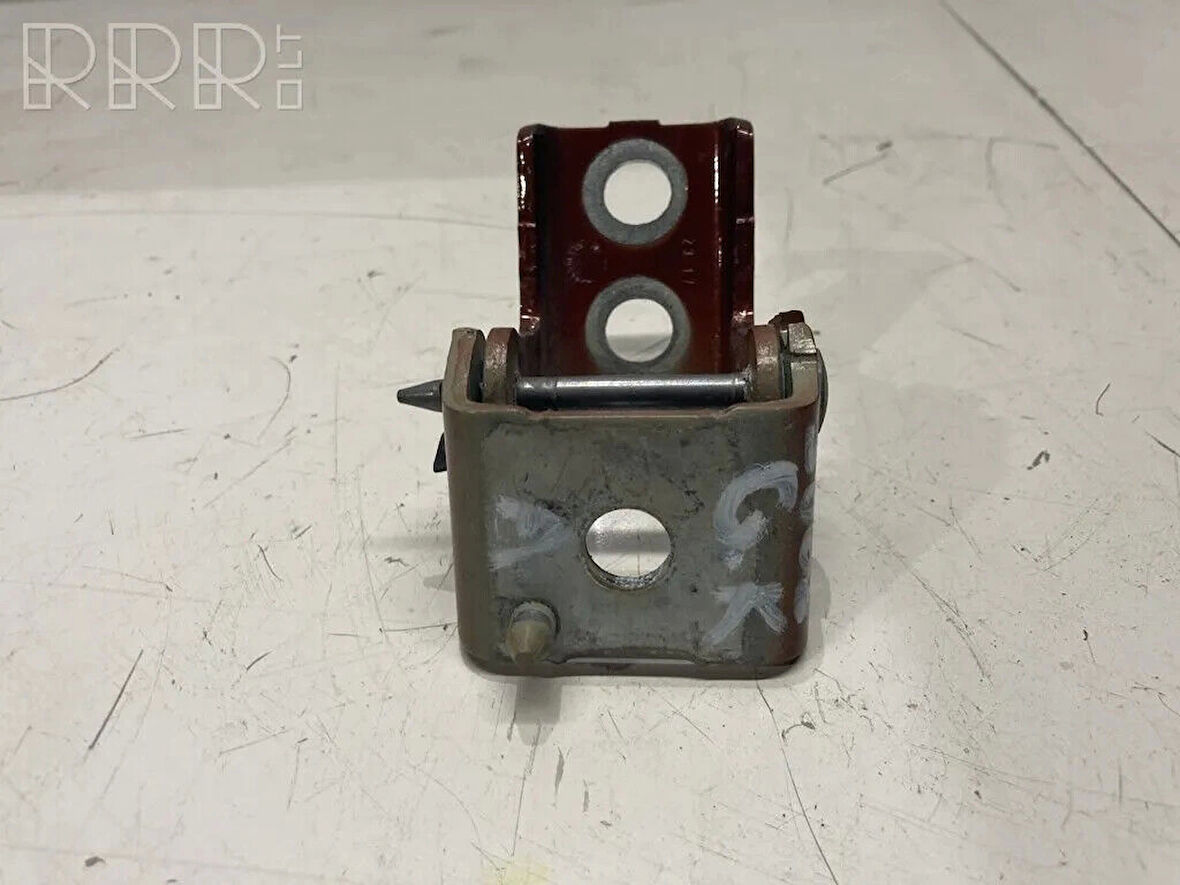 Ön Üst Sol Kapı Menteşesi Psa 208/301/3008 B.M 2012- (Oem No: 1608322580)