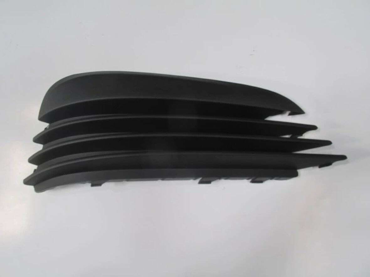 Opel Vectra- 06/09; Sis Lamba Kapağı Sağ Sis Deliksiz Siyah (Tw) (Oem No: 6400602)