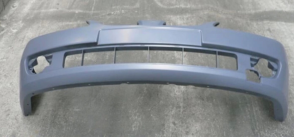 2004-2006 Nissan Almera N16 Sd-Hb- Ön Tampon Siyah (Astarlı-Sis Delikli-Bantsız Tip Fpı) (Adet) (Oem No:62022Bn700)