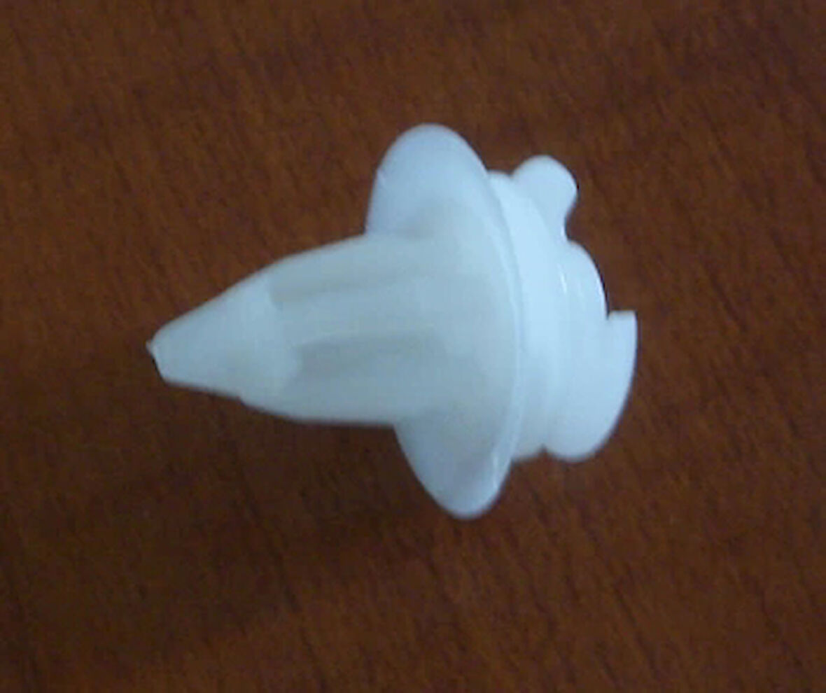 Bmw 3 Serı- E30- 84/91; Ön/Arka Kapı Döşeme Klipsi (Tw) (Oem No: 51411944663)