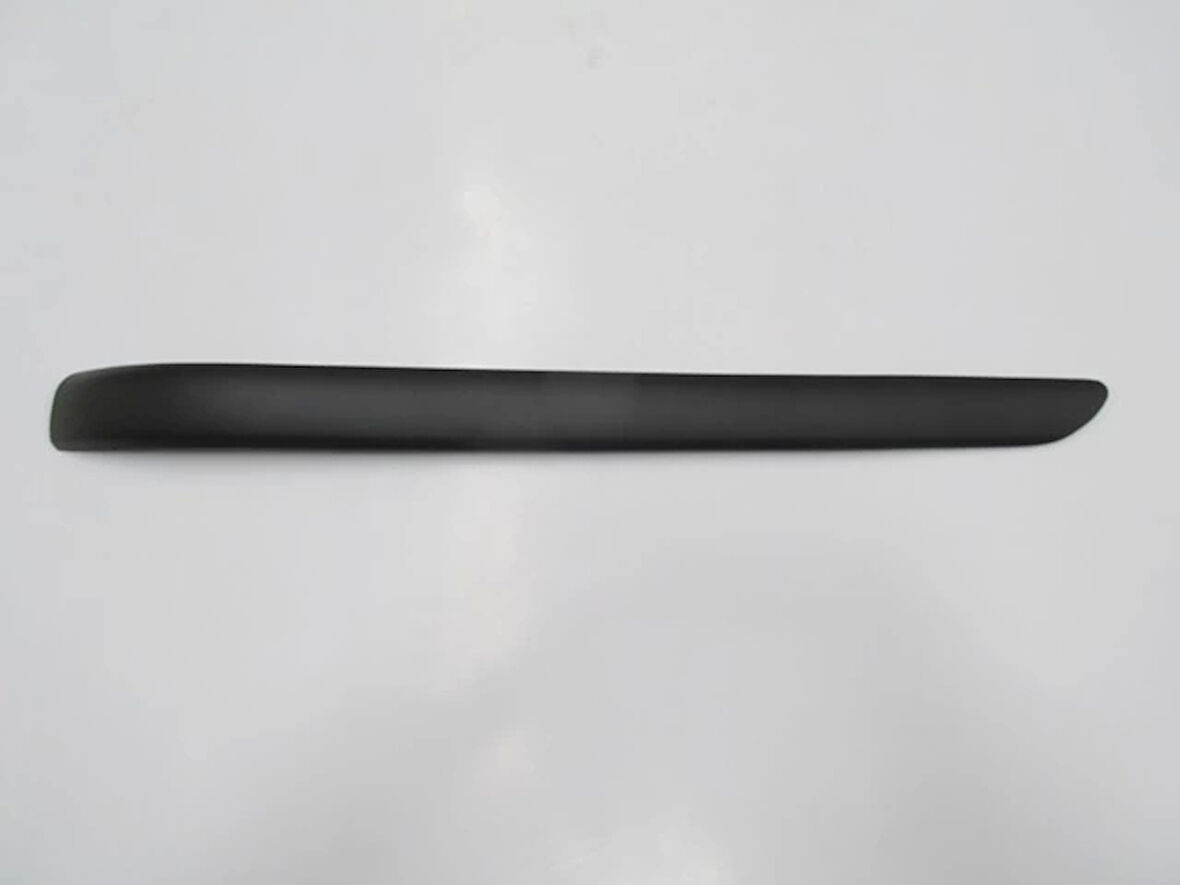 2002-2005 Bmw 3 Serisi Sd- Arka Tampon Bandı Sağ Pütürlü Siyah (Sensör Deliksiz) (Tw) (Adet) (Oem No:51127030604)