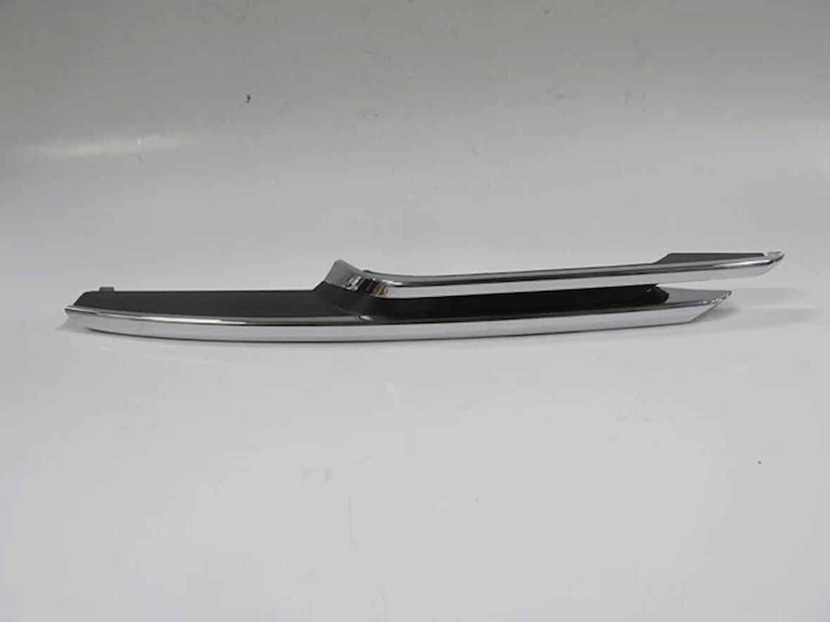 Bmw 3 Serı- F30- 12/14; Sis Lamba Kapağı Üst Nikelajı Sol (Tw) (Oem No: 51117279697)