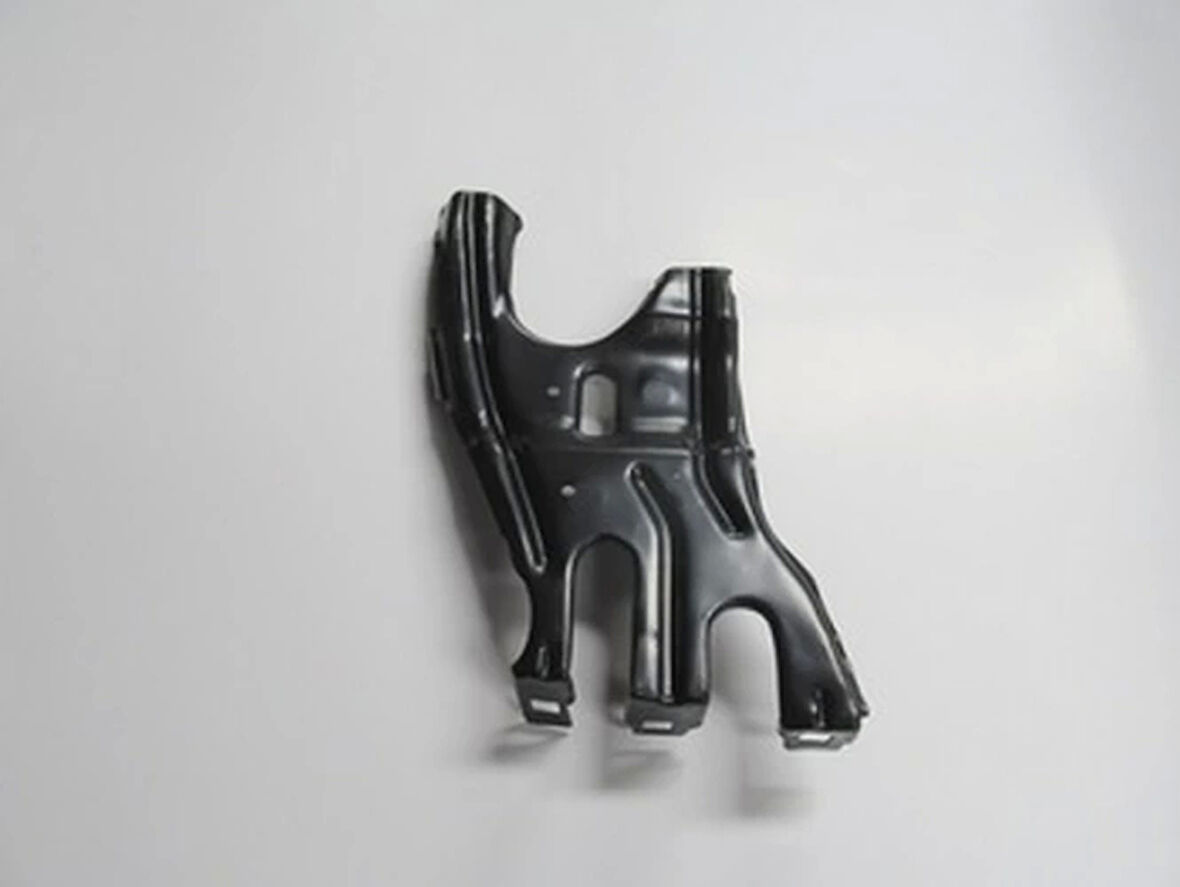 2000-2004 Mercedes C Class W203- Ön Panel Orta Parça Sol (Tw) (Adet) (Oem No:2036200185)