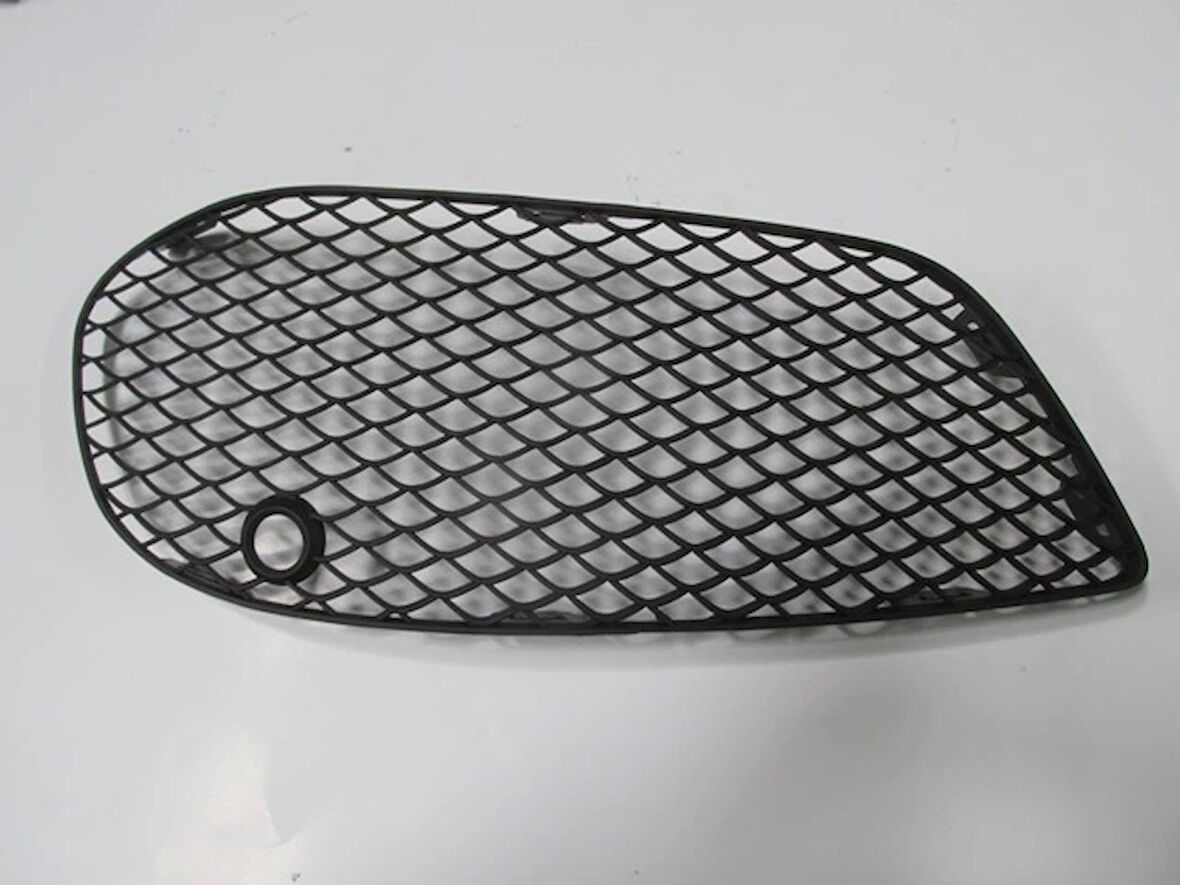 Mercedes C Class- W205- 14/17; Sis Lamba Kapağı Sol Sis Deliksiz (Amg)(Tw) (Oem No: 2058852523)
