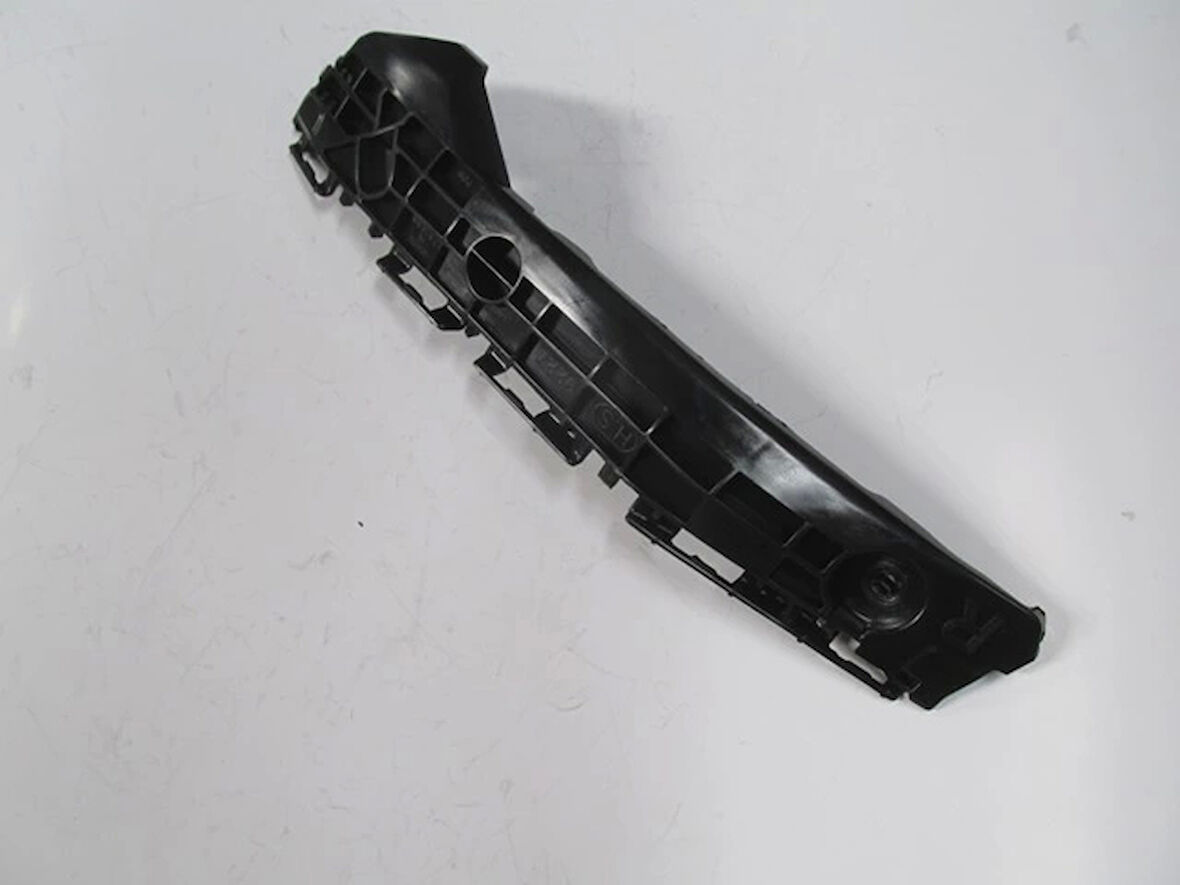 Toyota Yarıs- 11/16; Arka Tampon Bağlantı Braketi Sağ Plastik (Tyg) (Oem No: 52575-0D130)