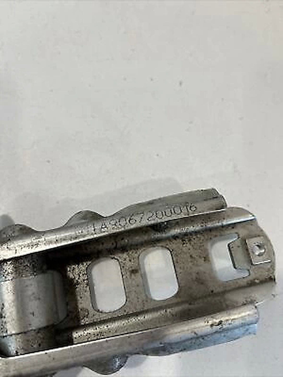 Mercedes Sprınter- 07/13; Ön Kapı Durdurucusu Sağ/Sol Aynı (Adet) (Kapı Gergisi) (Oem No: A9067200016)