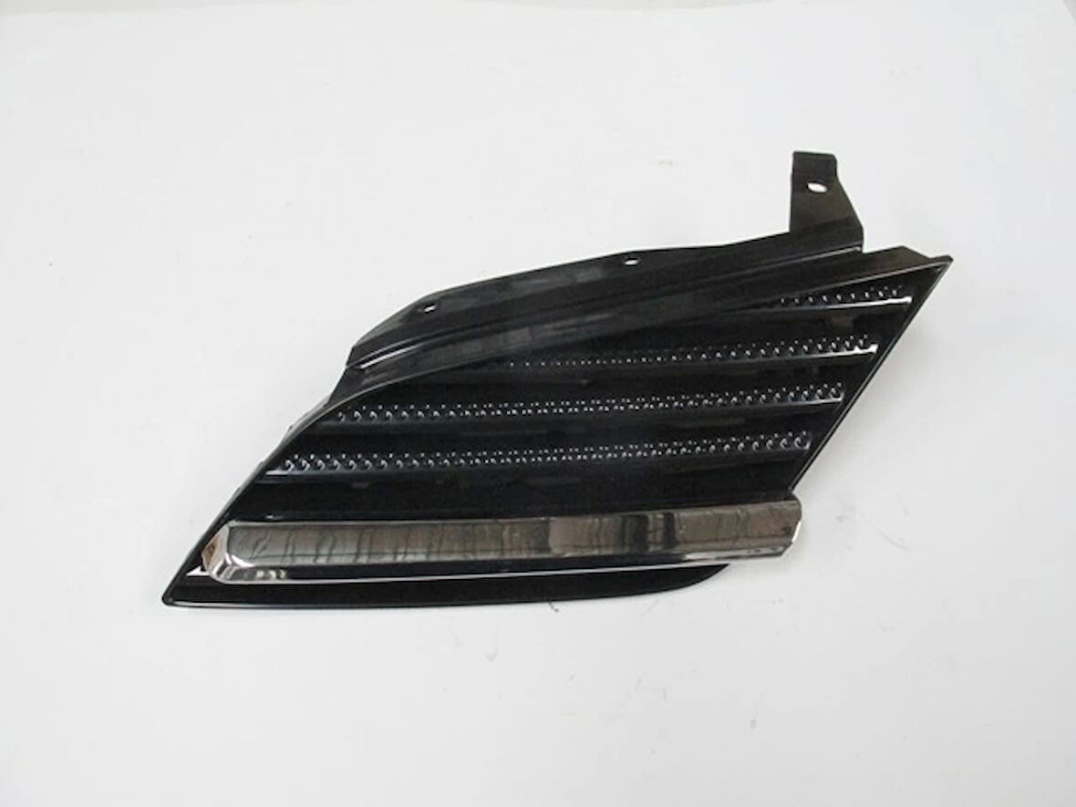 2003-2008 Nissan Primera P12 Ön Panjur Sol Siyah (Nikelaj Kaplamalı) (Tyg) (Adet) (Oem No:62330Au300)