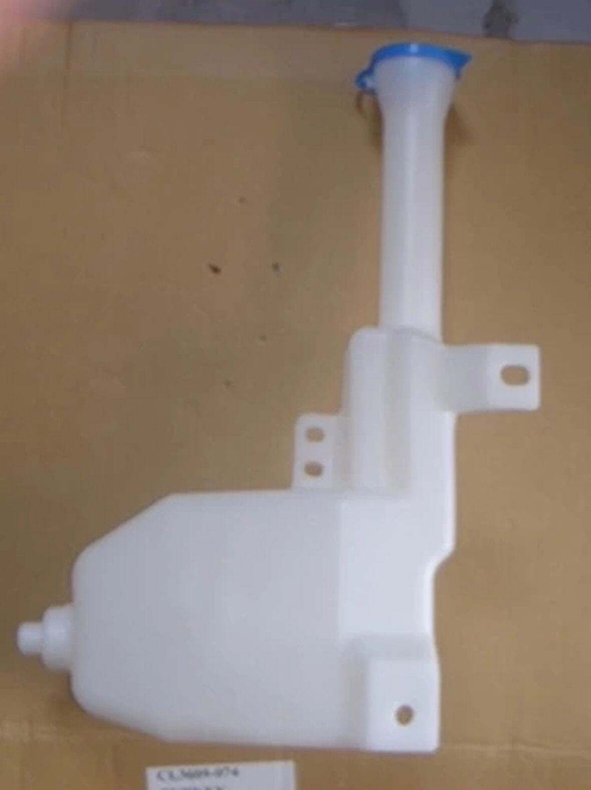 1999-2002 Mazda 323 Famılıa Ön Cam Su Bidonu/Deposu Tek Motorlu (4Kapı) (Tw) (Oem No:B25D67480C)