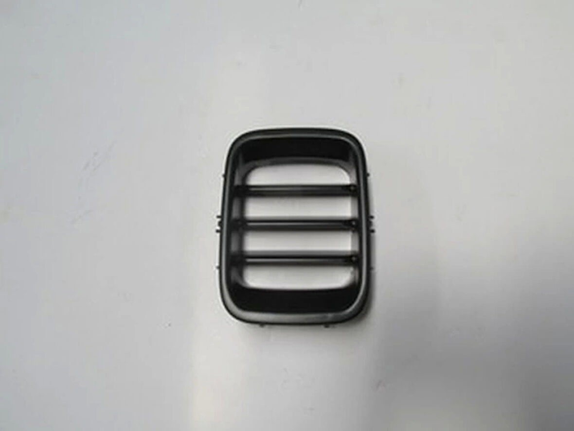 2004-2006 Suzuki Jımny Ön Panjur (Tyg) (Adet) (Oem No:7211281A005Pk)