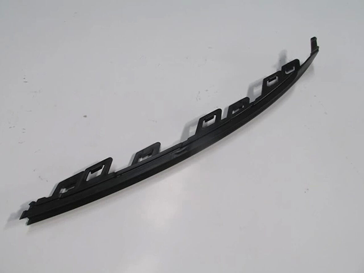 Opel Astra- K- Hb- 16/19; Ön Tampon Panjur Çıtası Sol (Sis Kapağı Alt Çıta)(Tw) (Oem No: 13469598)