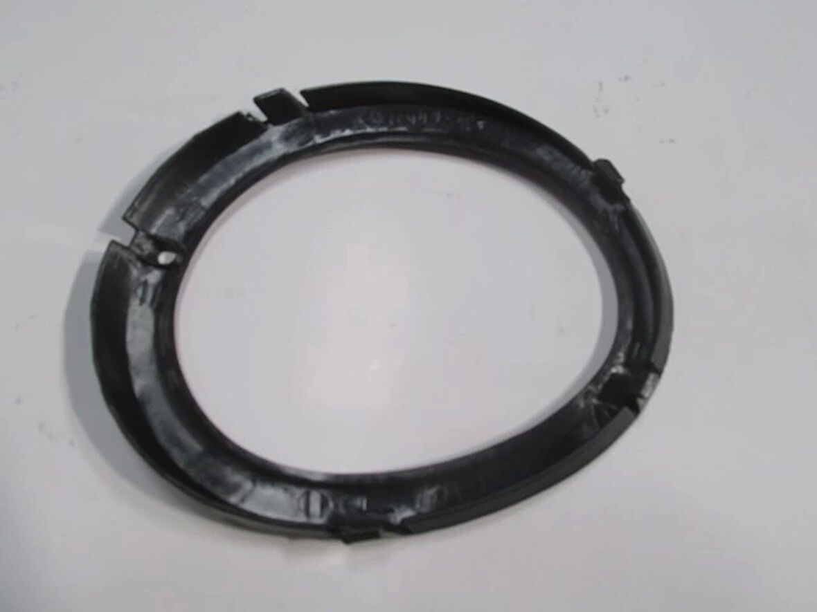 1997-2000 Ford Mondeo Sis Lamba Çerçevesi Sağ (Tw) (Adet) (Oem No:1038060)