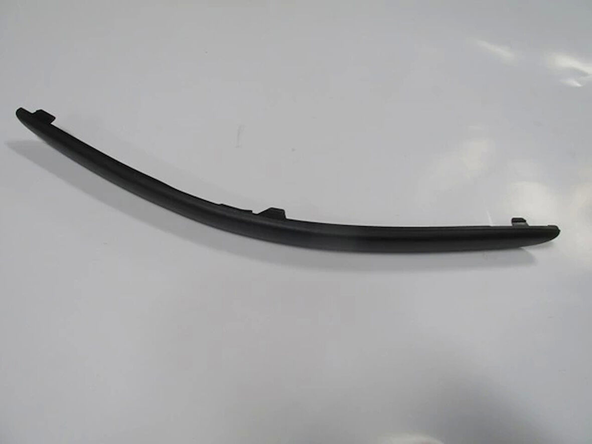2002-2005 Ford Focus Sdhb Ön Tampon Bandı Sol Siyah (Tüv)(Tyg) (Adet) (Oem No:2M5117E908Ac)