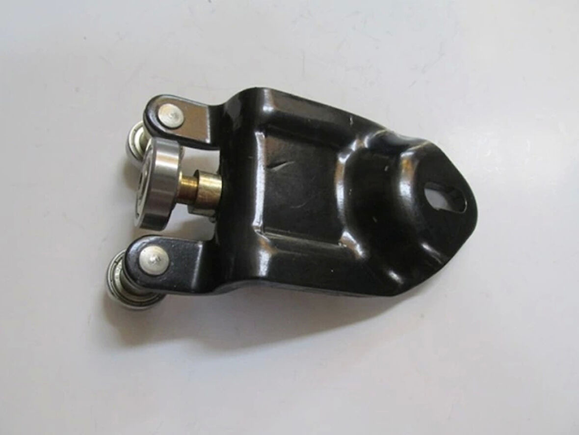 Ford Transıt- Custom- 2012-2020 Sürgülü Kapı Üst Ray Bağlantısı Sağ-Sol Aynı Adet  Oem No: Bk31 V25028 Ad
