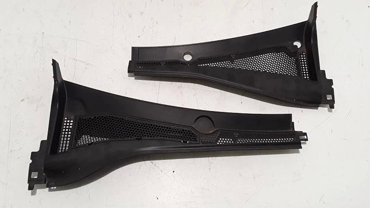 On Cam Izgarası Sol C3 B6 Psa Peugeot 97-00 (Oem No: 98119344Xt)