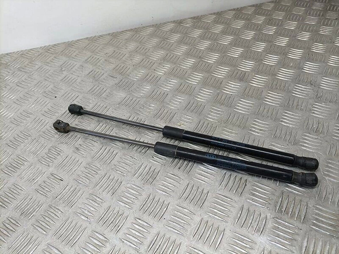 Bagaj Amortısörü Sag/Sol Kore Pro Ceed Hb/Van Benzın-Dızel 2012- (Oem No: 81770A2700)