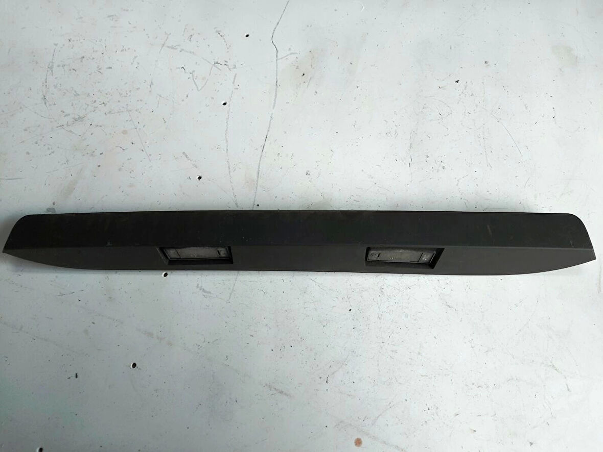 Plaka Lamba Plastıgı Mercedes Sprt.315,316Cdı-Crafter Om.646 06- (Oem No: A9067400030)