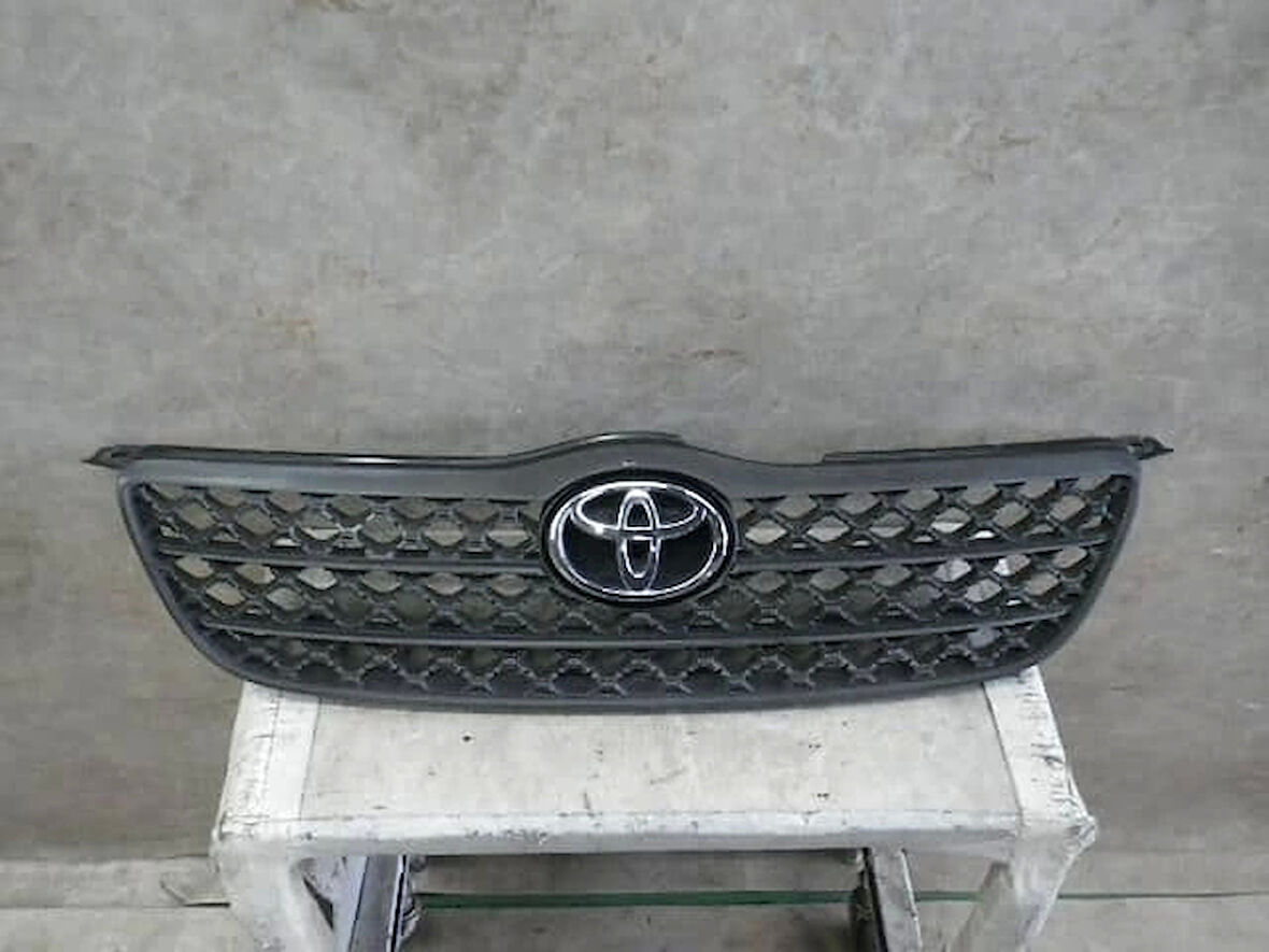 Panjur Corolla 02-04 Sedan Baklavalı Tip Krom (Oem No: 53111-1A390)