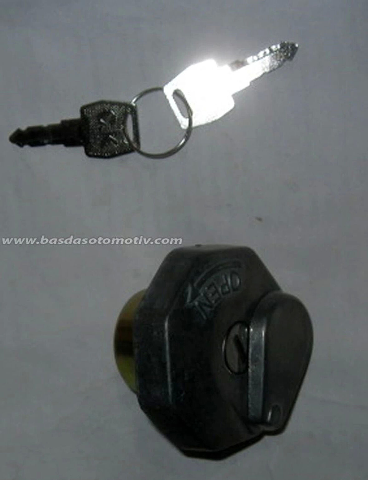 Kapak Yakıt Depo L200Canter Kilitli None (Oem No: 1407Kyd2098002)