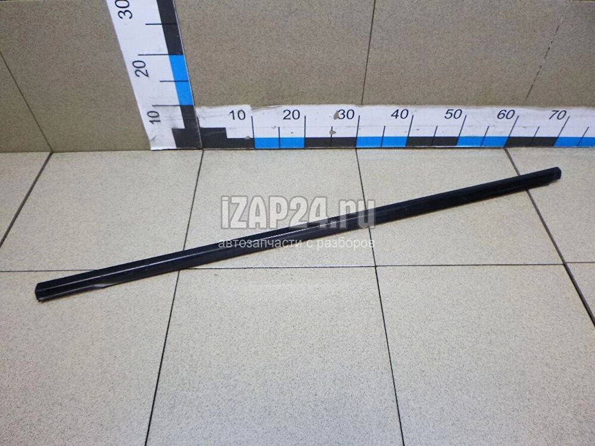 Cam Sıyırıcı Ceed 08-11 Ön Kapı Dış Sol (Oem No: 82210-1H000)