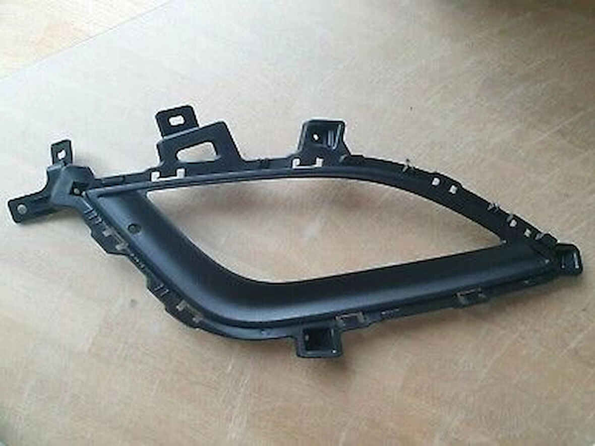 Sis Lamba Kapağı İ30 12-16 Sağ (Sis Delikli) (Oem No: 86564-A6030)