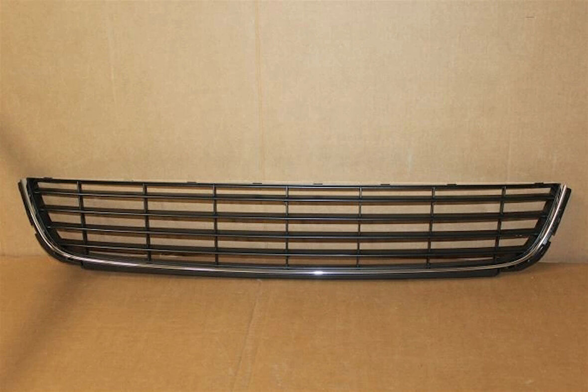 Tampon Izgarası Golf6 09-13 (Nikelajlı ) Orta (Oem No: 5K0853671Ryp)