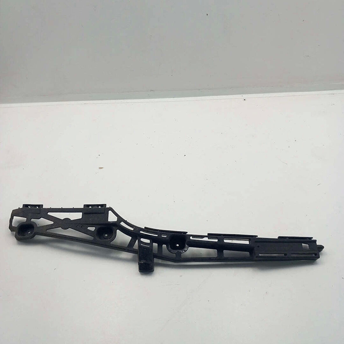 Tampon Braketi Insignia A 13-17 Arka Sağ (Oem No: 22793772)