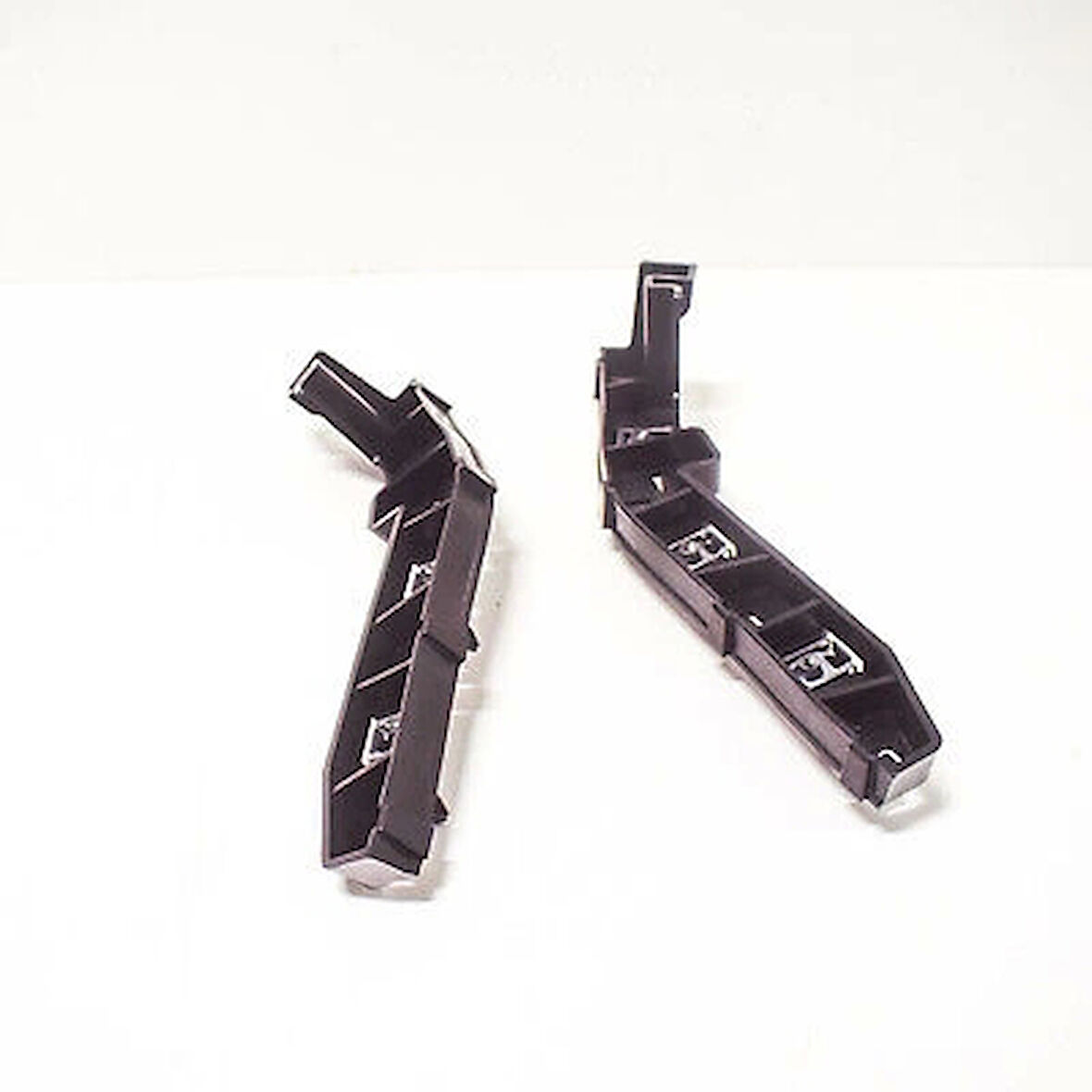 Ön Tampon Baglantı Ayagı (Sag/Sol Aynı Adet ) Psa C3 (B618) B.M 2016- (Oem No: 1618037980)