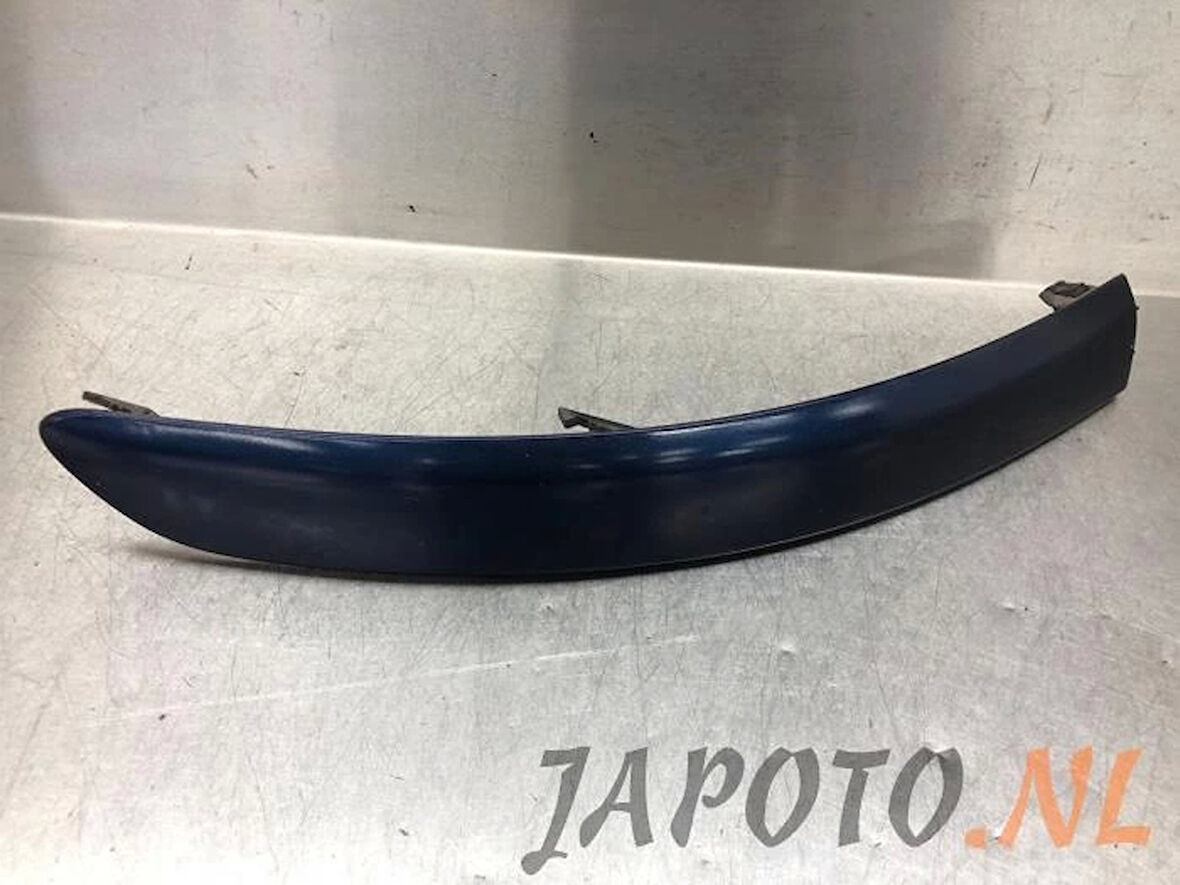 Bant Tampon Yarıs Ön 03-06 Sağ (Oem No: 52712-0D010)
