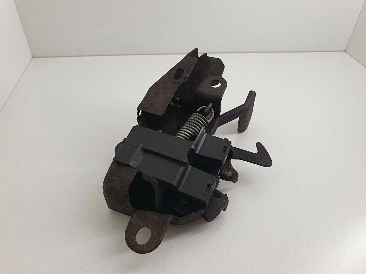 Kilit Kaput Corolla  98-02 (Oem No: 53510-12620)