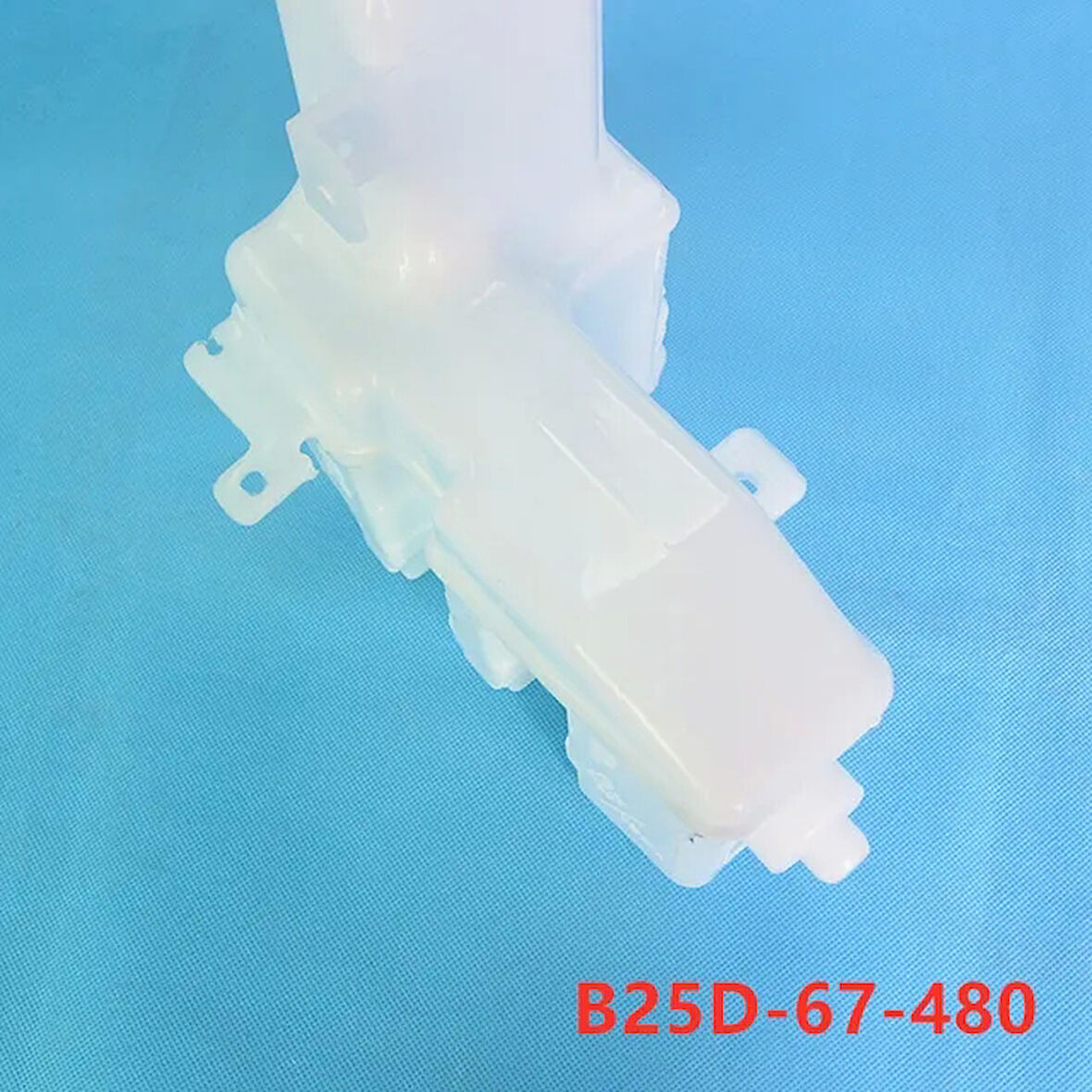Su Fıskiye Deposu 626  98-01 / 323  99-02 Motorlu (Oem No: B25D-67-480C)
