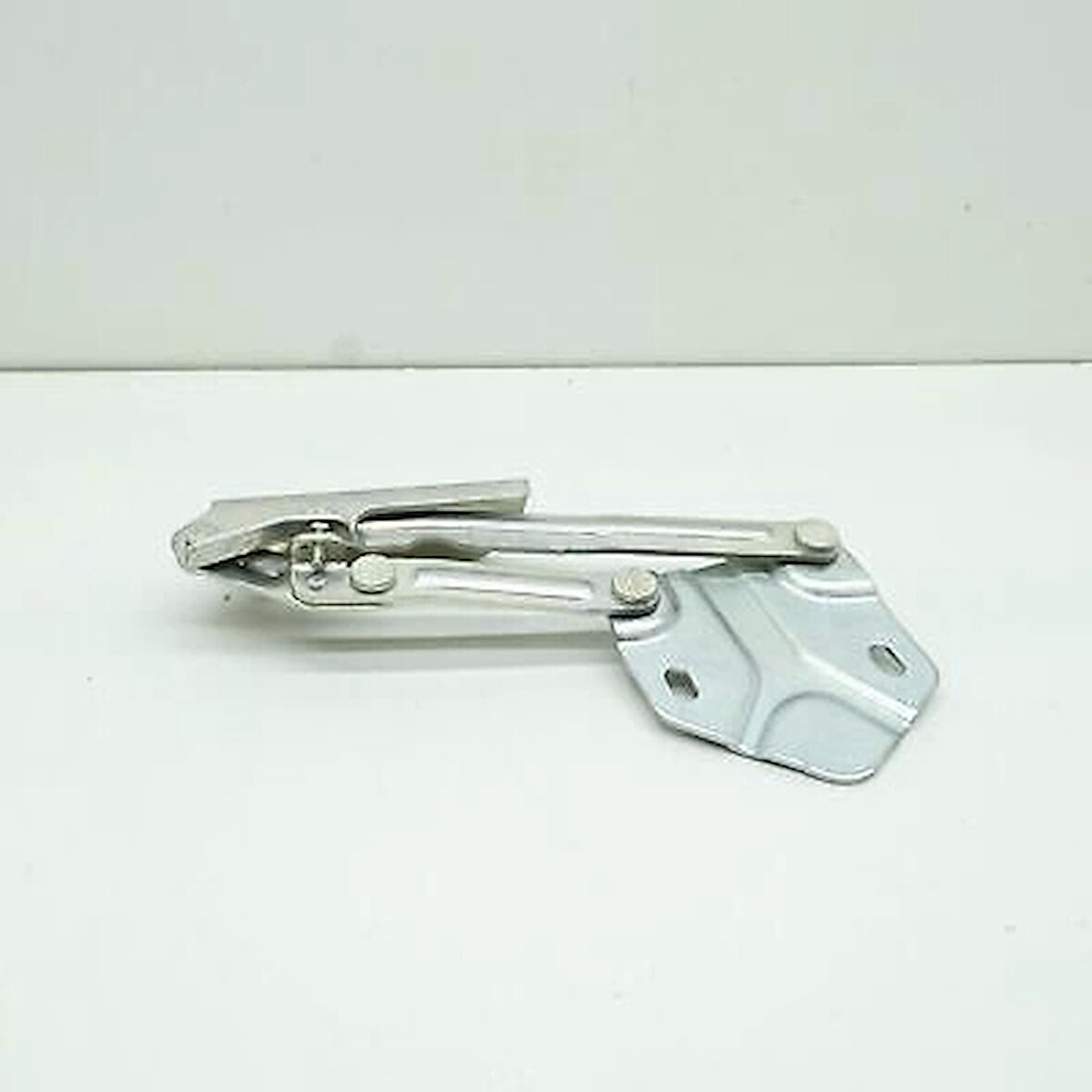 Kaput Menteşesi Vw Caddy Bm 10-16 (Oem No: 1T0823302F)