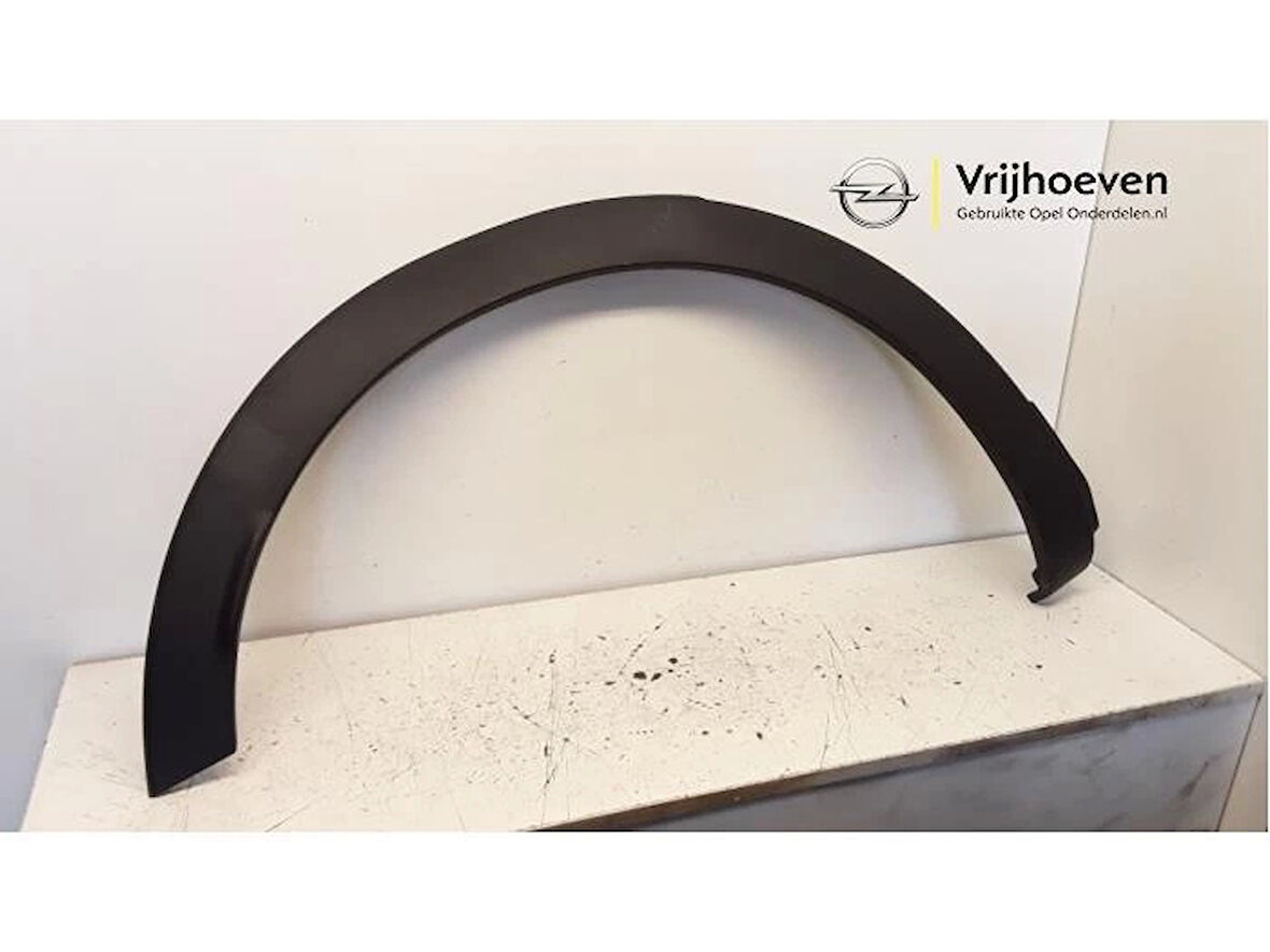 Çamurluk Dodiği Arka Sağ 235/50/R19 Lastıkler Harıç Opel Grandland X Bm 18- (Oem No: 95525551)