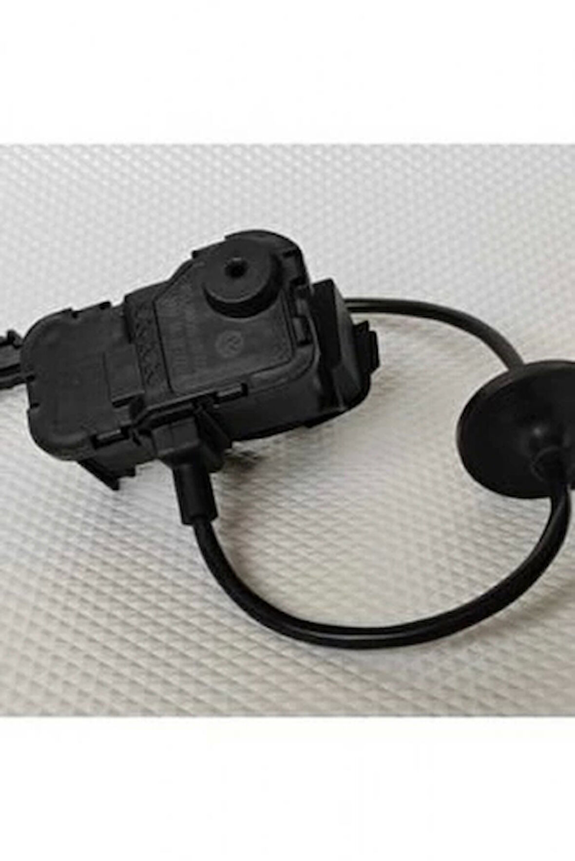 Motor Depo Kapağı  Açma Golf7 Jetta Rapid 2010 Sonrası  (Oem No:5C6810773K) (Adet)