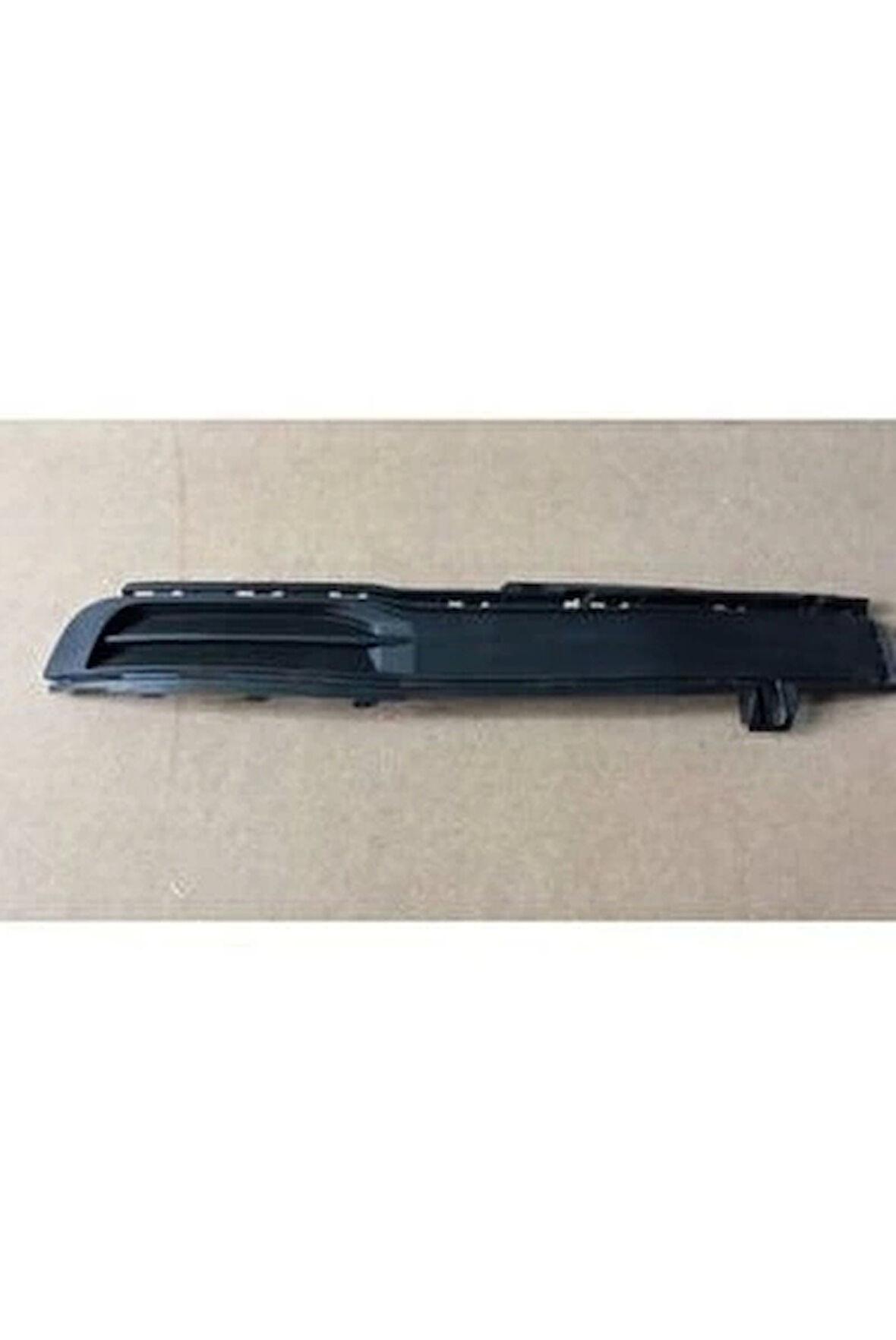 Sis Lamba Kapağı Transporter T7 2015 Sonrası  (Sis Far Deliksiz) Sol (Oem No:7E0807489C9B9) (Adet)