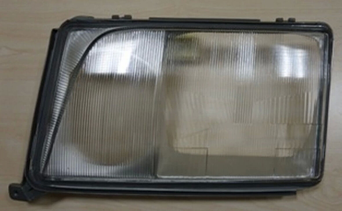 1993-1995 Mercedes E Class W124- Far Camı Sol Çerçevesi İle Birlikte Famella Adet