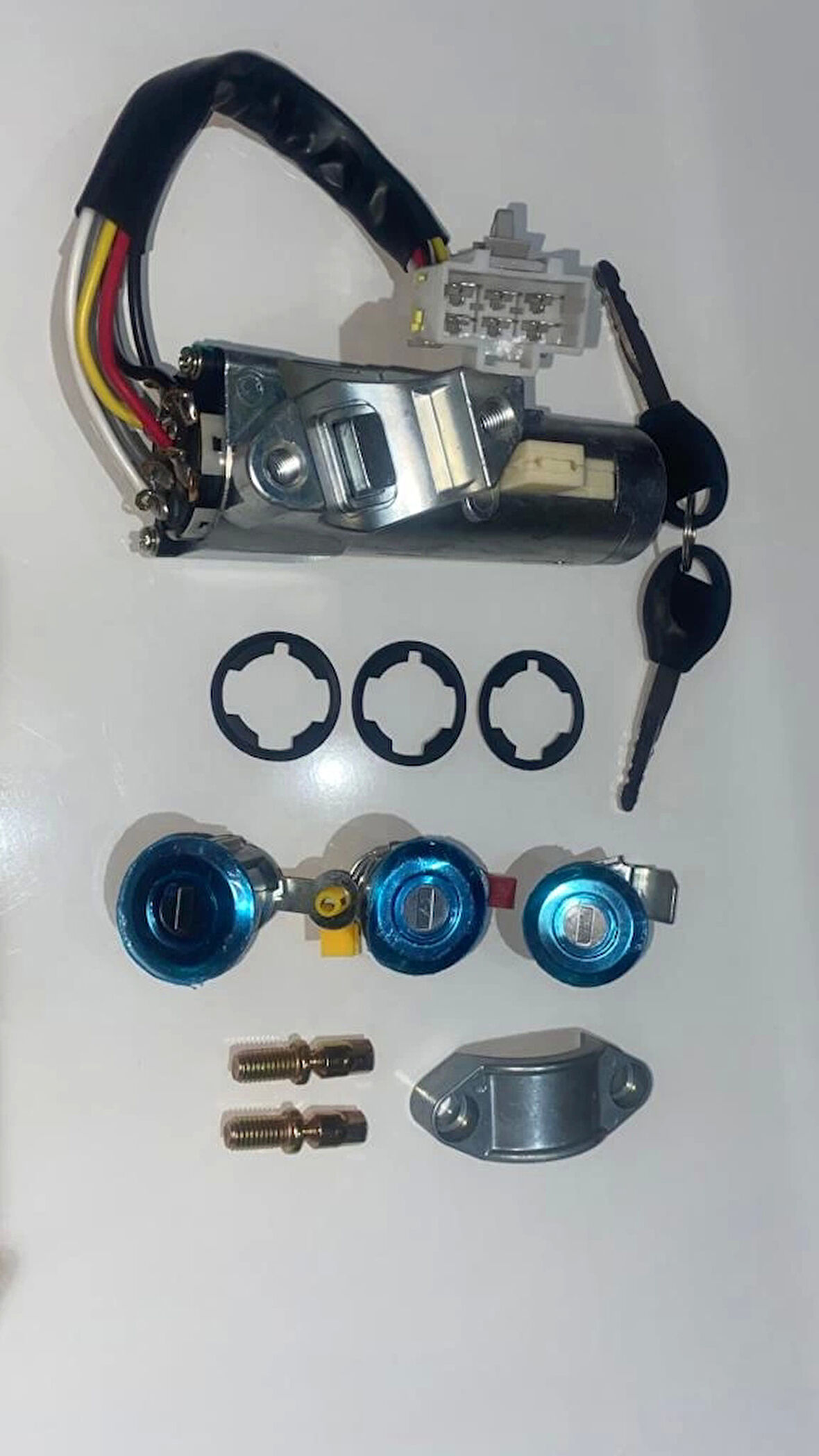 Kontak Ve Kilit Seti Nissan  Pıckup  D22 1997-02 (Oem No:K98102S900)