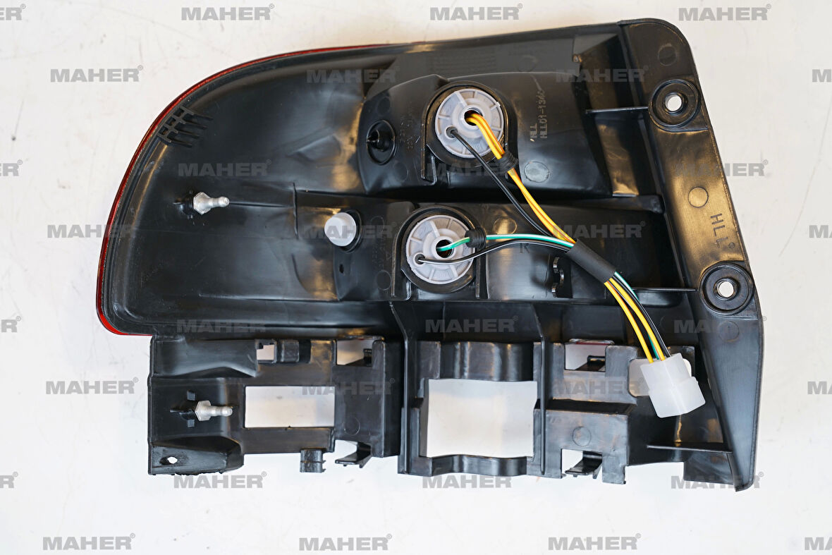 Stop Lambası Carına 1996-1999 Dış Sağ (Oem No:8155005030)