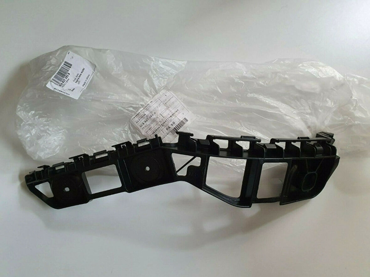 Vw Polo 2014-2017 Tampon Bağlantı Braketi Arka Sol  (Oem No:6C6807393B)