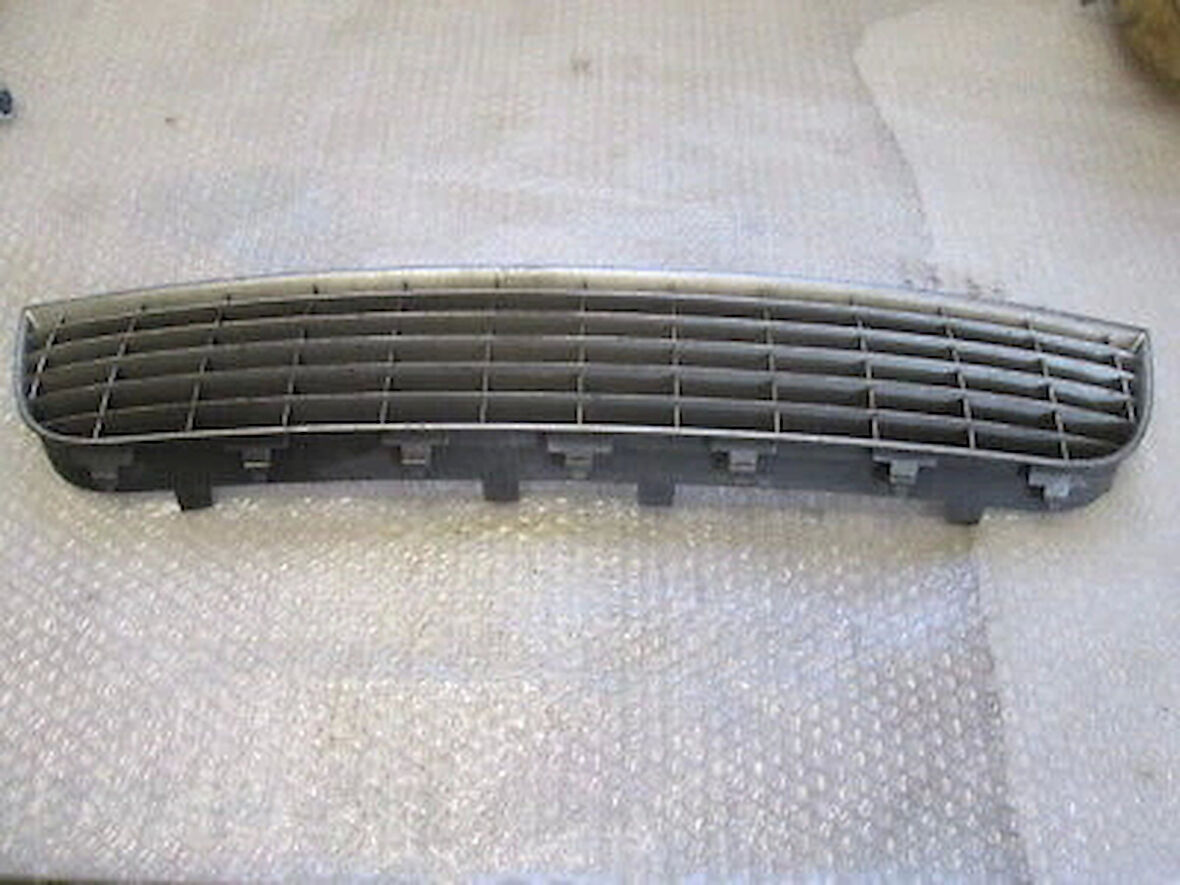Fiat Grande Punto 2005- Ön Tampon Panjurusı  (Oem No:735489585)